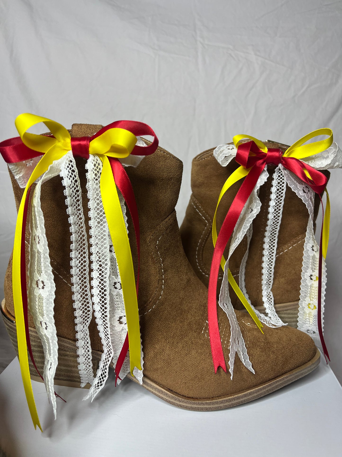 Red Boot Bows