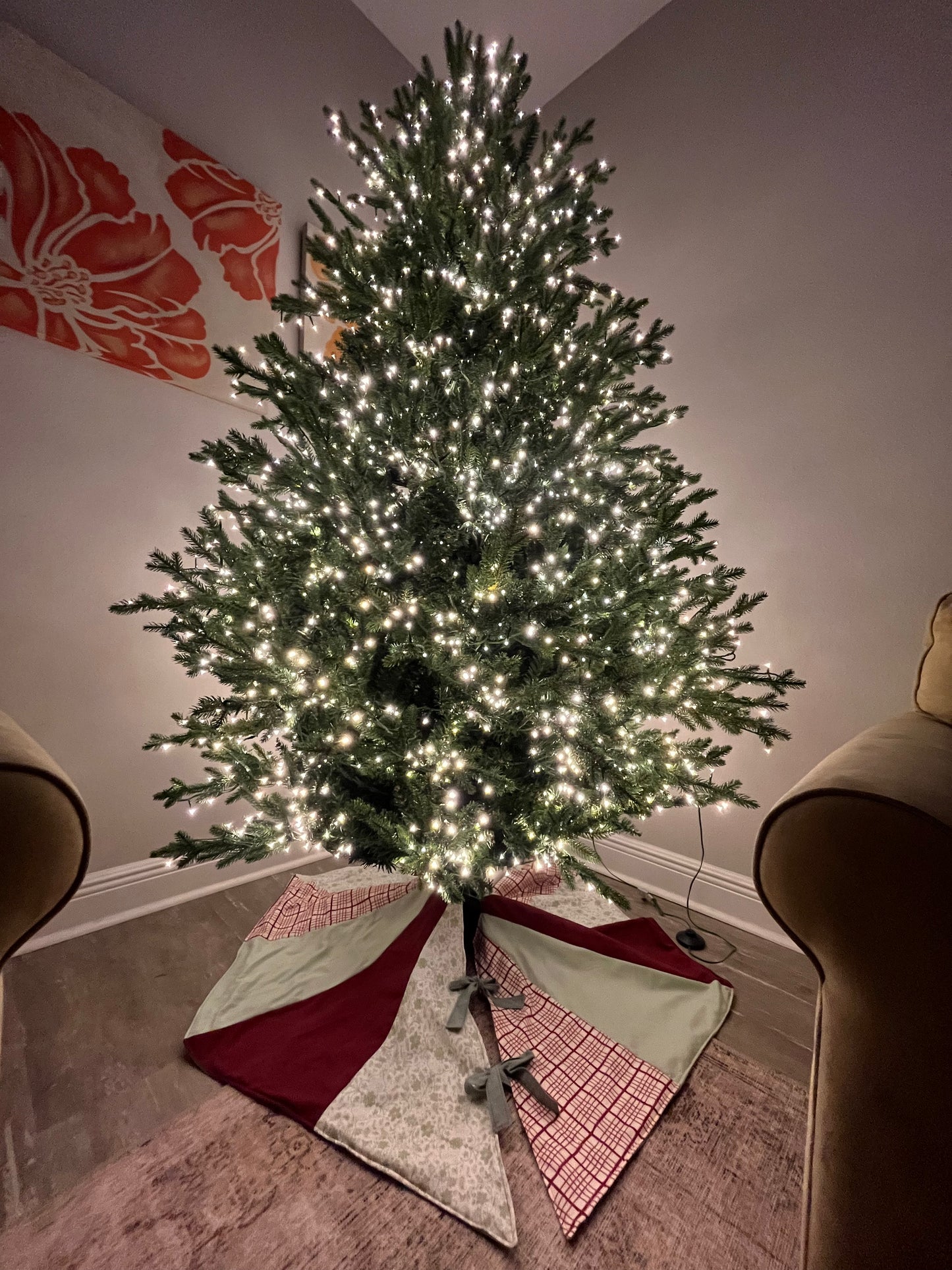 Evergreen Tree Skirt- Large