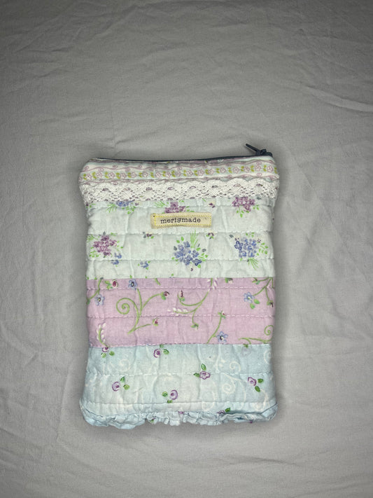 Read & Roam Kindle Cover