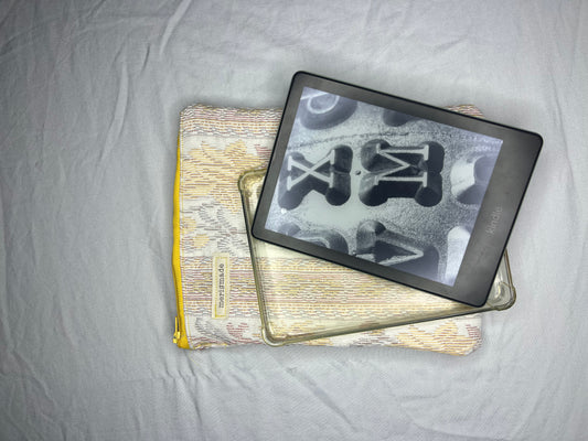 Read & Roam Kindle Cover